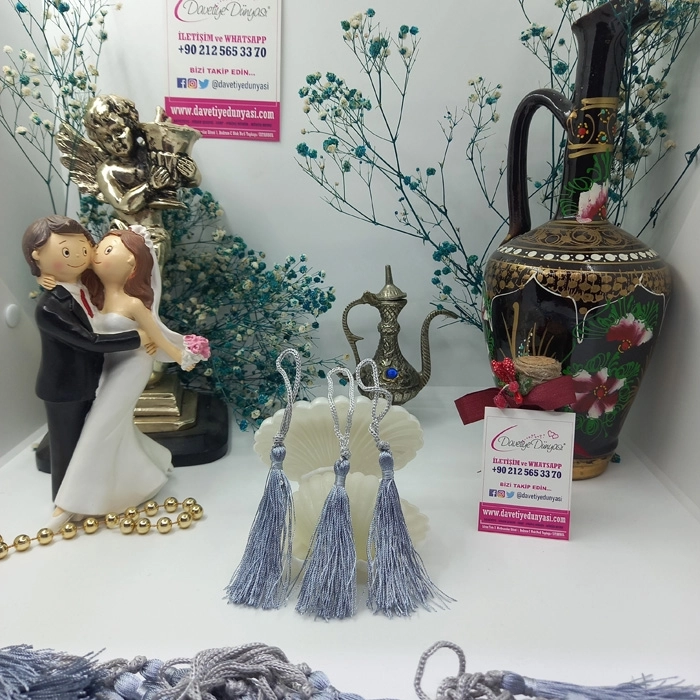 Açık%20Gri%20Püskül