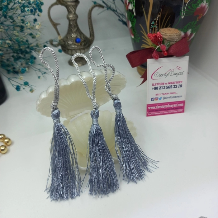 Açık%20Gri%20Püskül